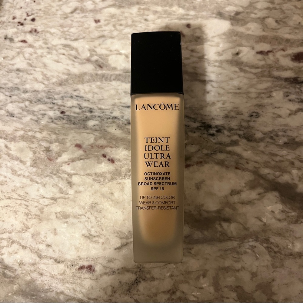 Lancôme Teint Idole Ultra Wear Foundation in 320 Bisque (W)